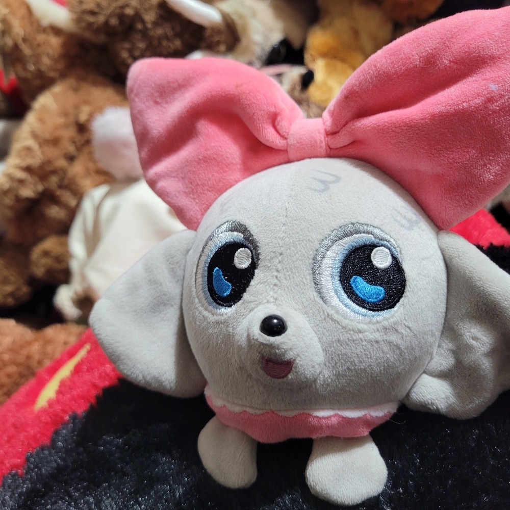 Illumination The Secret Life of Pets 2 Gidget Plush White Dog Pink Bow Toy